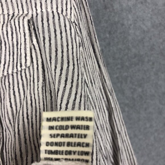 Sim & Sam Grey White Striped Cropped Long Sleeve Tee Size Large - Picture 5 of 6